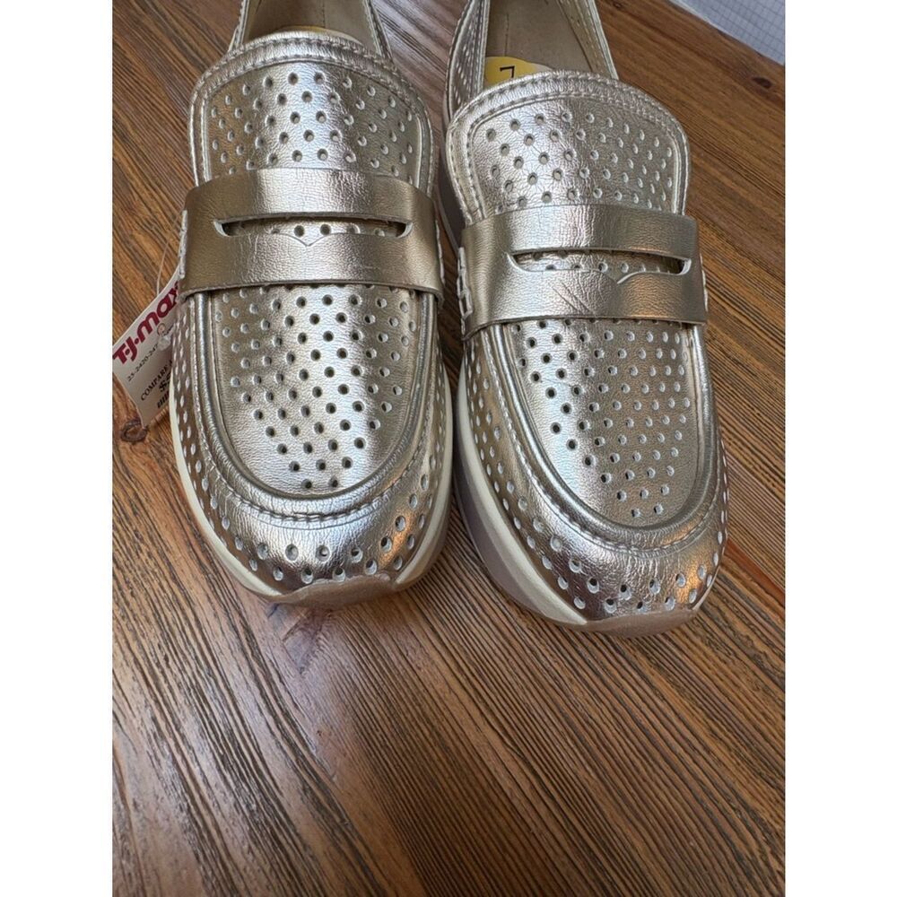 Dolce Vita Champagne Metallic Perforated Platform Loafers - Picture 9 of 13